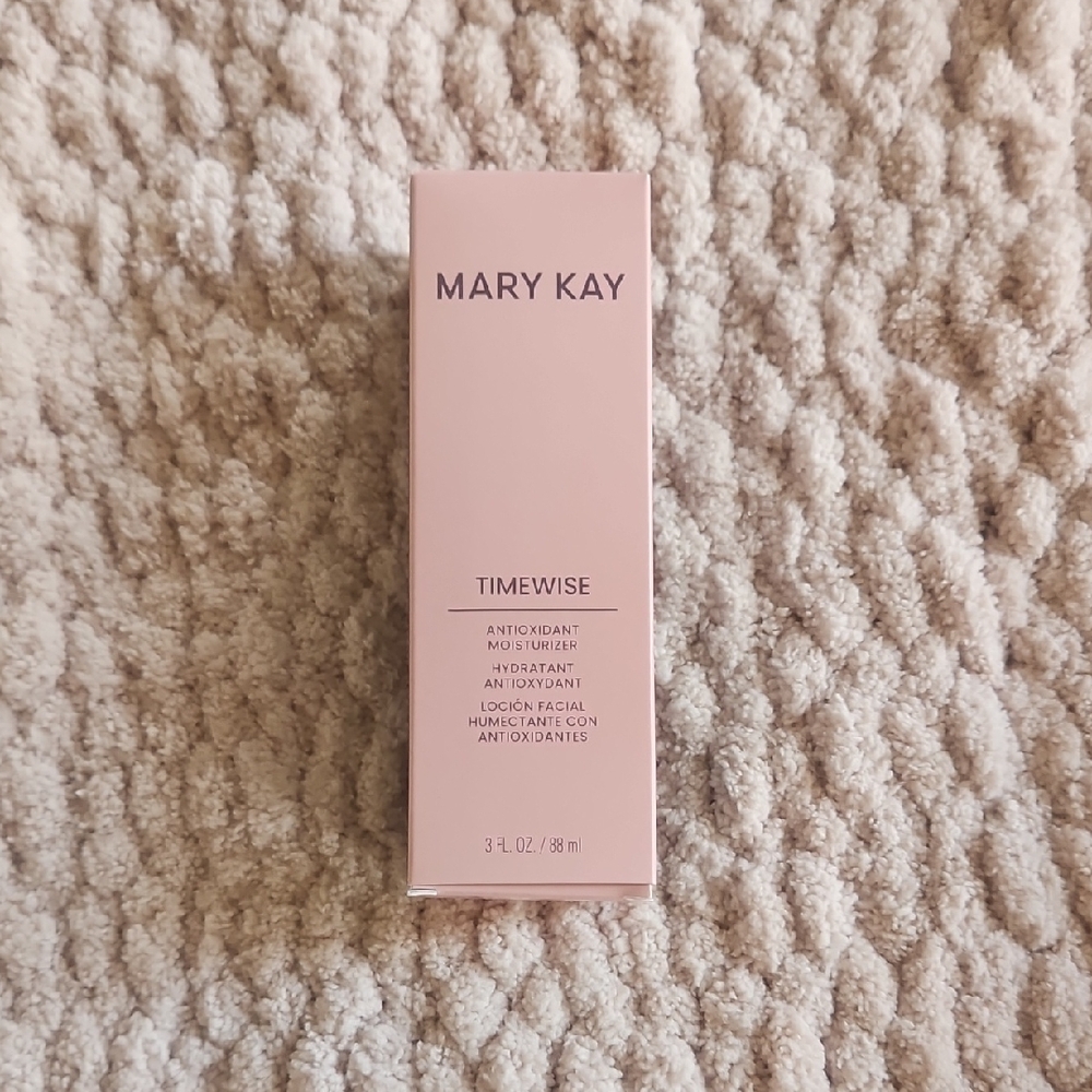 Mary Kay Timewise Antioxidant Moisturizer in Soft Pink